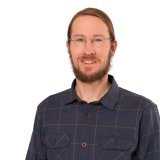 Mann mit Brille im Porträt