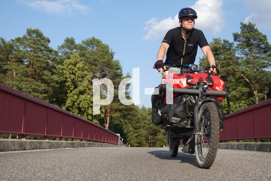 Die Bildunterschrift wird in Bälde eingefügt. Sie können uns aber gern auch per E-Mail oder Telefon kontaktieren, wir helfen gerne weiter.