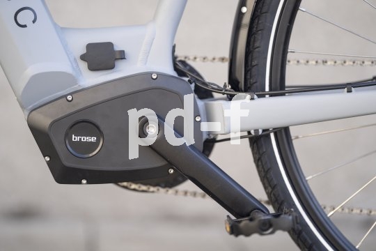 Beim E-Bike zeigt sich der zunehmende Trend der Ausdifferenzierung: Die Motorenhersteller bieten unterschiedliche Motoren mit zur Radgattung passenden Charakteristika an. Hier der Mittelmotor "Brose Drive C" von Brose für Stadträder mit gemäßigtem Drehmoment, harmonischem Ansprechverhalten und hoher Reichweite.