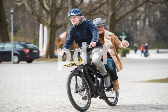 Die Bildunterschrift wird in Bälde eingefügt. Sie können uns aber gern auch per E-Mail oder Telefon kontaktieren, wir helfen gerne weiter.
