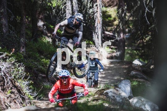 Die Bildunterschrift wird in Bälde eingefügt. Sie können uns aber gern auch per E-Mail oder Telefon kontaktieren, wir helfen gerne weiter.