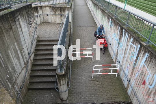 Die Bildunterschrift wird in Bälde eingefügt. Sie können uns aber gern auch per E-Mail oder Telefon kontaktieren, wir helfen gerne weiter.