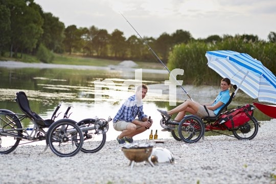 Bequem zurückgelehnt Rad zu fahren, hat einen ganz eigenen Reiz, den man auch auf längeren Radtouren auskosten kann.
