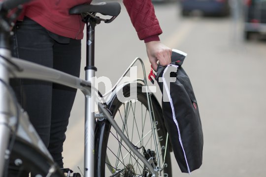 Die Bildunterschrift wird in Bälde eingefügt. Sie können uns aber gern auch per E-Mail oder Telefon kontaktieren, wir helfen gerne weiter.