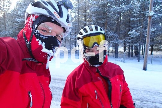 Winterfreuden? Auch bei Schnee und Minusgraden kann man auf dem Rad viel Spaß haben. Es kommt nur auf die richtige Kleidung an.