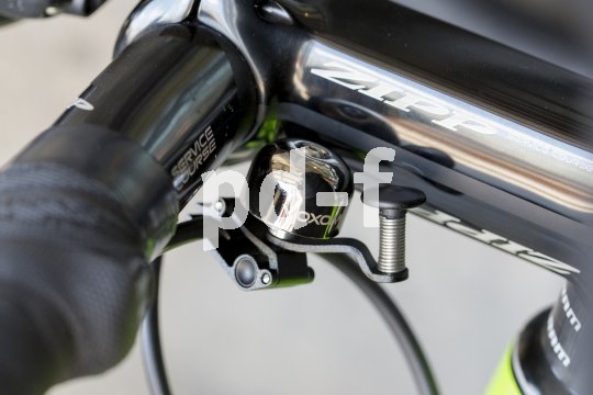 Wenig Platz am Lenker? Die Firma Voxom bietet eine Fahrradklingel mit Namen "Kl 18" an, die sich am Brems- oder Schaltzug montieren lässt.