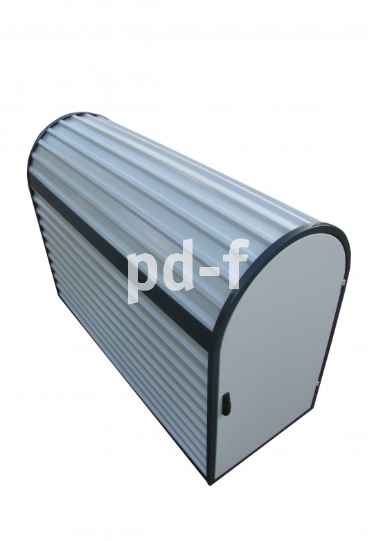 Nicht jeder will seinem Fahrrad dauerhaftes Draußenstehen zumuten. Ist im Haus kein Platz, bietet sich eine Parkbox als Alternative an.