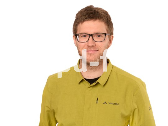 Mann mit Brille im Porträt