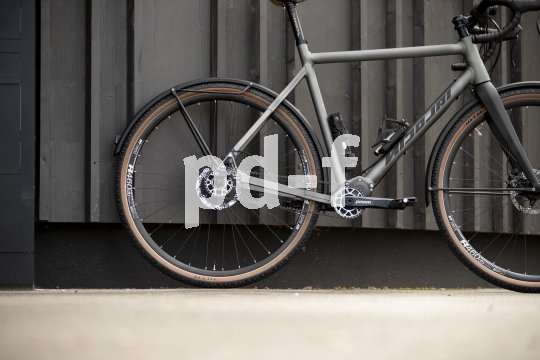 Ein Riemenantrieb ist noch unauffälliger als eine Kette. Er muss nicht geölt werden und verschmutzt die Kleidung nicht.