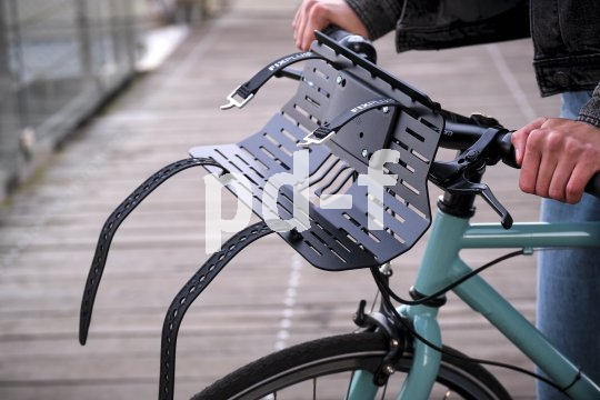 Gepäckträger mit Spanngurten