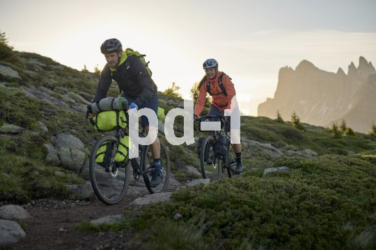 Die Bildunterschrift wird in Bälde eingefügt. Sie können uns aber gern auch per E-Mail oder Telefon kontaktieren, wir helfen gerne weiter.