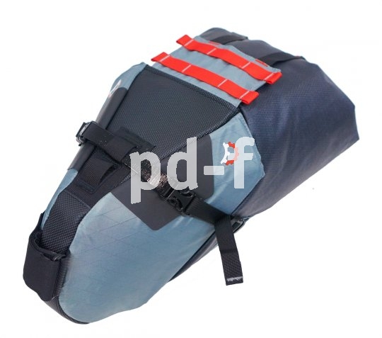 Eigens auf sportliche Räder ohne Trägersystem sind große Satteltaschen wie diese. Sie nehmen viel Gepäck auf und lassen sich sicher an Sattel und Stütze befestigen.
