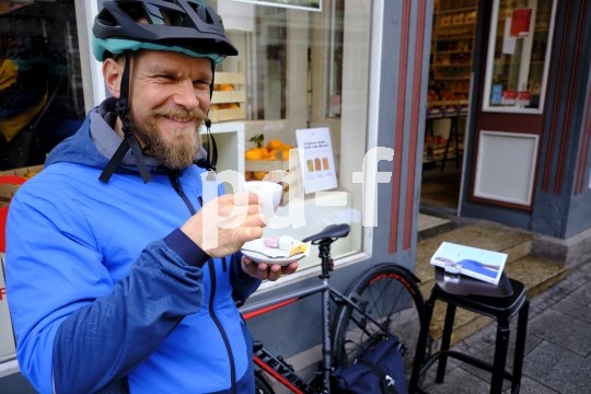 Die Bildunterschrift wird in Bälde eingefügt. Sie können uns aber gern auch per E-Mail oder Telefon kontaktieren, wir helfen gerne weiter.