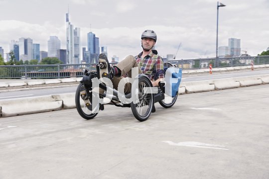 Die Bildunterschrift wird in Bälde eingefügt. Sie können uns aber gern auch per E-Mail oder Telefon kontaktieren, wir helfen gerne weiter.