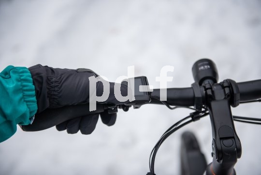 Wichtig beim E-Bike-Kauf: Lassen sich alle Tasten und Bedienelemente auch mit Handschuhen sicher und leicht bedienen?