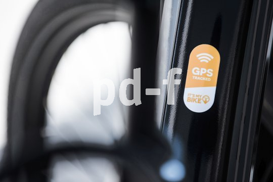 Die Bildunterschrift wird in Bälde eingefügt. Sie können uns aber gern auch per E-Mail oder Telefon kontaktieren, wir helfen gerne weiter. Ein GPS-Logo auf einem schwarzen Gegenstand.