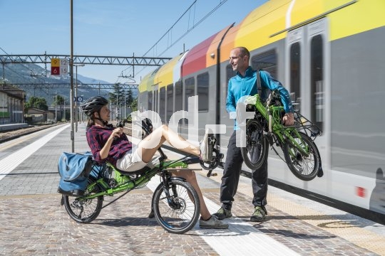 Gefaltet nimmt ein Liegerad überraschend wenig Platz weg und ist sogar relativ einfach zu transportieren.