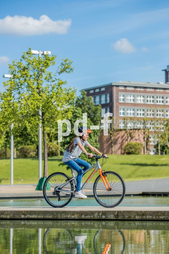 Die Bildunterschrift wird in Bälde eingefügt. Sie können uns aber gern auch per E-Mail oder Telefon kontaktieren, wir helfen gerne weiter.