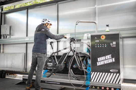 Die Bildunterschrift wird in Bälde eingefügt. Sie können uns aber gern auch per E-Mail oder Telefon kontaktieren, wir helfen gerne weiter.