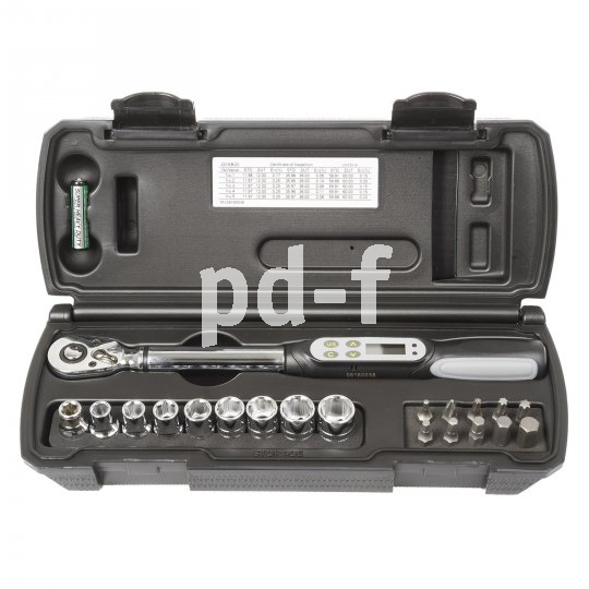 So ein Drehmomentschlüssel mit diversen Aufsätzen, schön aufgeräumt im passenden Koffer wie bei diesem Set der Firma M-Wave, macht jeden Schrauberkeller zu einem noch schöneren Ort. Natürlich glänzt er auch wunderbar unter dem Weihnachtsbaum.