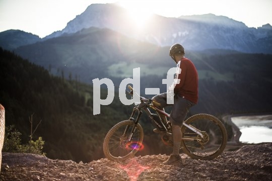 Die Bildunterschrift wird in Bälde eingefügt. Sie können uns aber gern auch per E-Mail oder Telefon kontaktieren, wir helfen gerne weiter.