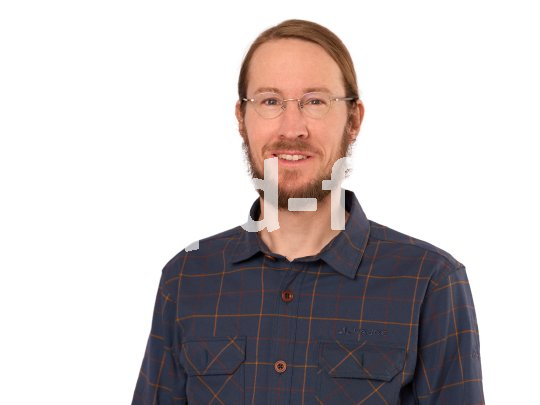 Mann mit Brille im Porträt