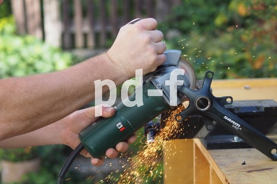 Auf in ein neues Leben: Alte Fahrradteile können mit Geschick und Werkzeug fit für neue Aufgaben werden. Nicht mehr auf der Straße vielleicht, aber womöglich daheim.