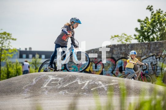 Die Bildunterschrift wird in Bälde eingefügt. Sie können uns aber gern auch per E-Mail oder Telefon kontaktieren, wir helfen gerne weiter.