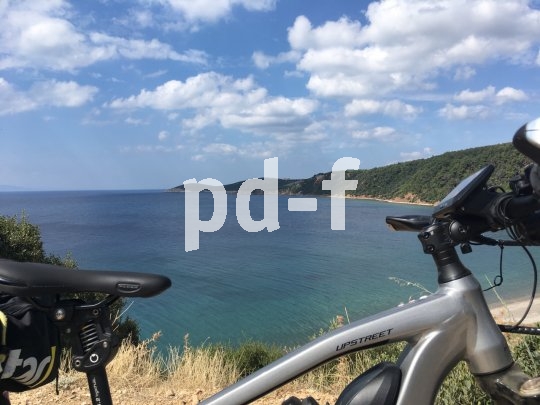 Ein entspannter Blick aufs Meer macht auf jeder Radreise Spaß.