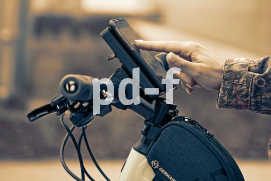 Wer mit dem Smartphone navigiert, per App mit seiner E-Bike-Steuerung kommuniziert oder darüber den Reifendruck abliest benötigt eine gut zugängliche, stabile Gerätehalterung im Cockpit.