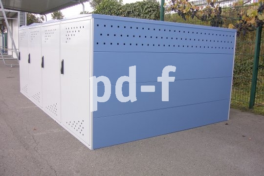 Warum nicht auch das Fahrrad in die Garage stellen? Parkboxen nehmen nicht viel Platz weg und lassen sich gut ins Wohnumfald integrieren.