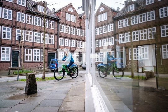 Die Bildunterschrift wird in Bälde eingefügt. Sie können uns aber gern auch per E-Mail oder Telefon kontaktieren, wir helfen gerne weiter.