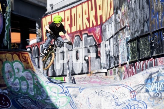 Die Bildunterschrift wird in Bälde eingefügt. Sie können uns aber gern auch per E-Mail oder Telefon kontaktieren, wir helfen gerne weiter.