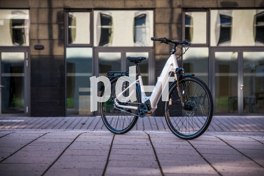 Der "Brose Drive C Mag" ist eine speziell für E-Cityräder entwickeltes Antriebskonzept mit moderater Unterstützung. Der Motor hat ein Magnesiumgehäuse und ist kleiner und leichter als üblich.