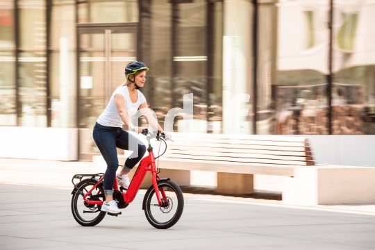 Kompakträder mit E-Antrieb spielen gerade in Städten ihre Vorteile aus.