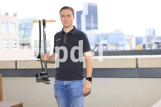 Die Bildunterschrift wird in Bälde eingefügt. Sie können uns aber gern auch per E-Mail oder Telefon kontaktieren, wir helfen gerne weiter.