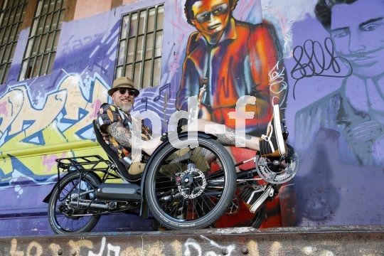 Auch im Liegeradbereich hat die Elektrifizierung längst Einzug gehalten. Hersteller HP Velotechnik verwendet jetzt Hinterrad-Nabenmotoren der Firma Alber, sowohl bei den einspurigen Modellen als auch bei seinen Trikes.