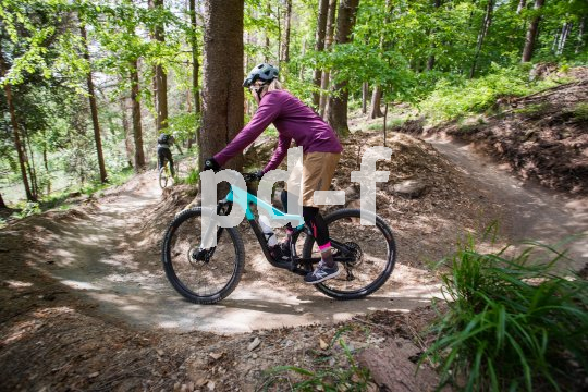 Die Bildunterschrift wird in Bälde eingefügt. Sie können uns aber gern auch per E-Mail oder Telefon kontaktieren, wir helfen gerne weiter.