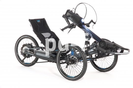 Handbikes sind Liegerad-Spezialanfertigungen, bei denen Lenker und -griffe zusätzlich auch die Funktion von Kurbeln und Pedalen übernehmen.