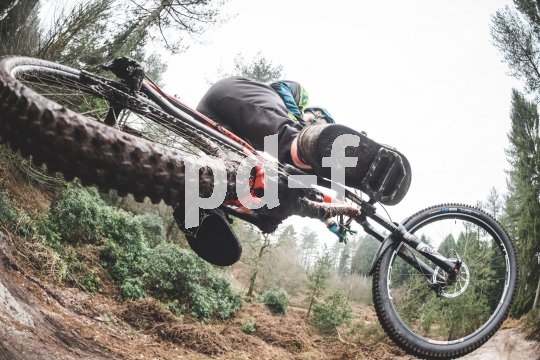 Die Bildunterschrift wird in Bälde eingefügt. Sie können uns aber gern auch per E-Mail oder Telefon kontaktieren, wir helfen gerne weiter.