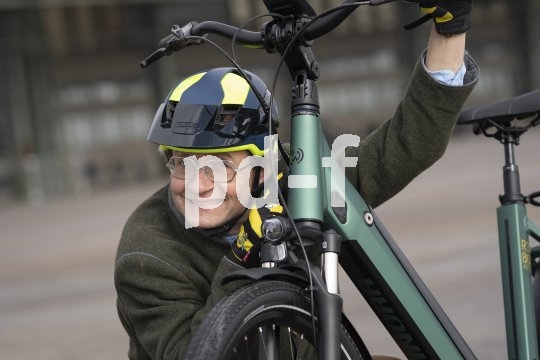 Die Bildunterschrift wird in Bälde eingefügt. Sie können uns aber gern auch per E-Mail oder Telefon kontaktieren, wir helfen gerne weiter.