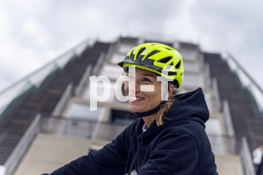 Die Bildunterschrift wird in Bälde eingefügt. Sie können uns aber gern auch per E-Mail oder Telefon kontaktieren, wir helfen gerne weiter.