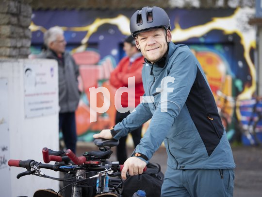 Die Bildunterschrift wird in Bälde eingefügt. Sie können uns aber gern auch per E-Mail oder Telefon kontaktieren, wir helfen gerne weiter.