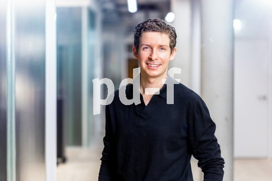 Porträt von Felix Jahn von der Firma Schwalbe.