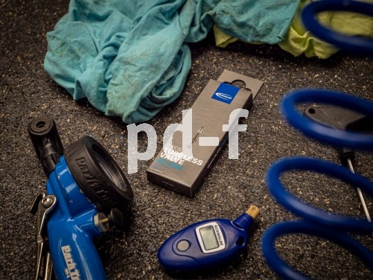 Hersteller Schwalbe hat seine Ventile für Tubeless-Reifen überarbeitet. Es gibt sie nun in drei Längen. Ein größerer Innendurchmesser sorgt dabei für besseren Durchfluss von Luft und Dichtmilch.