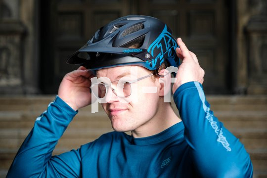 Die Bildunterschrift wird in Bälde eingefügt. Sie können uns aber gern auch per E-Mail oder Telefon kontaktieren, wir helfen gerne weiter.