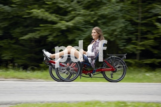 Ungeahnten Fahrspaß kann man auf dem Liegedreirad erleben - vor allem, wenn man mit Highspeed in die Kurven geht.