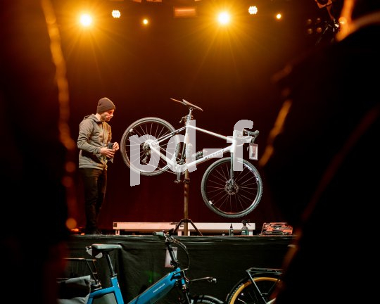 Reparatur eines Fahrrades 