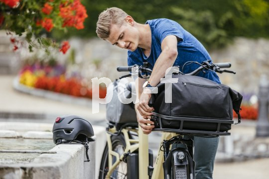 Die Bildunterschrift wird in Bälde eingefügt. Sie können uns aber gern auch per E-Mail oder Telefon kontaktieren, wir helfen gerne weiter.