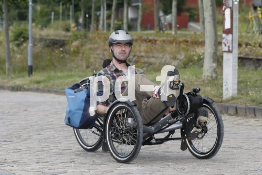 Die Bildunterschrift wird in Bälde eingefügt. Sie können uns aber gern auch per E-Mail oder Telefon kontaktieren, wir helfen gerne weiter.
